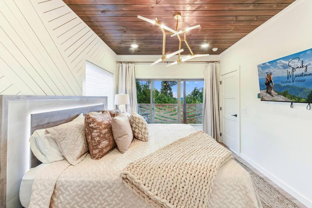 Incredible Mountain Views! Chalet Village جاتلينبرج المظهر الخارجي الصورة