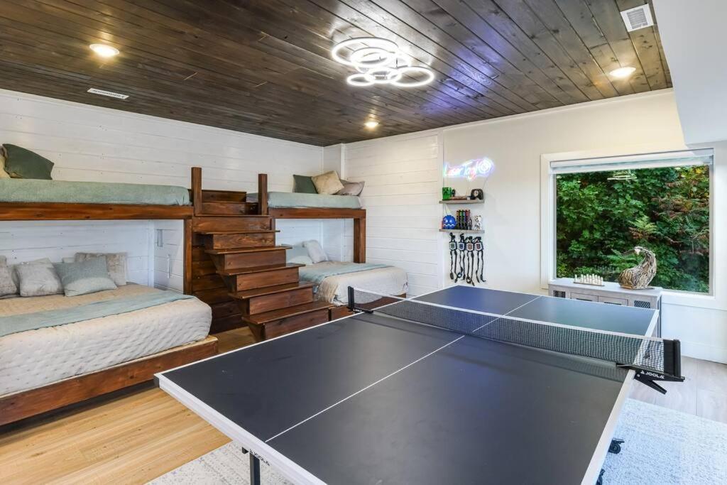 Incredible Mountain Views! Chalet Village جاتلينبرج المظهر الخارجي الصورة