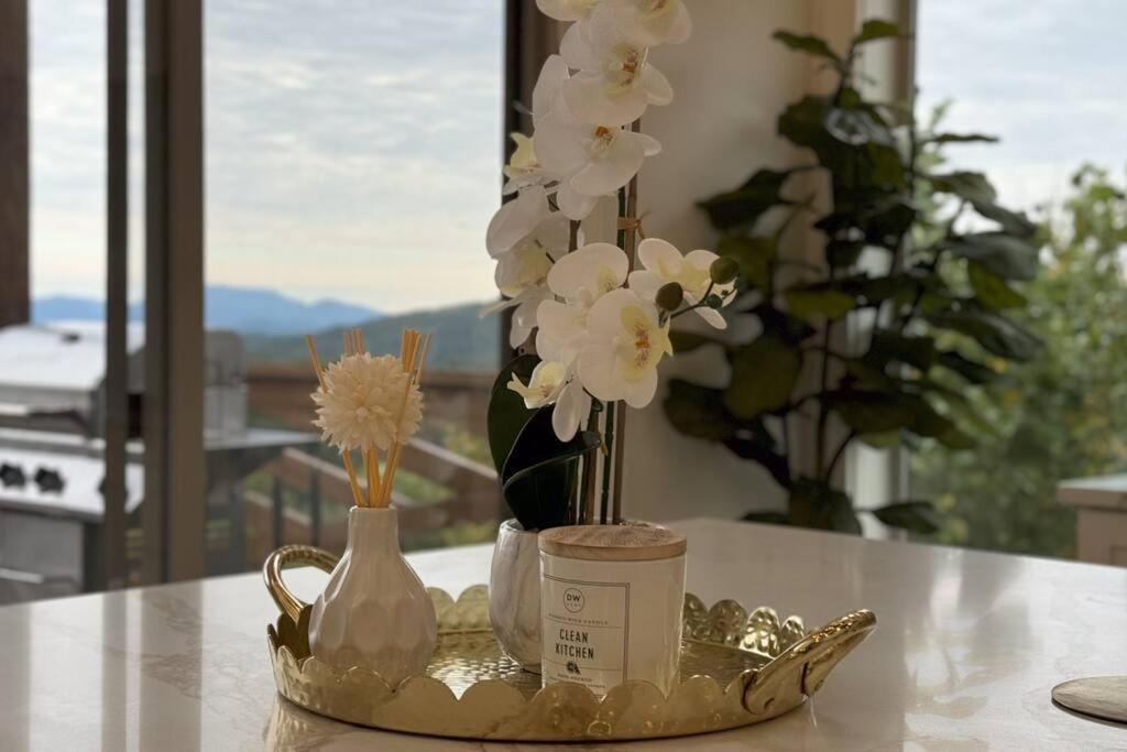 Incredible Mountain Views! Chalet Village جاتلينبرج المظهر الخارجي الصورة