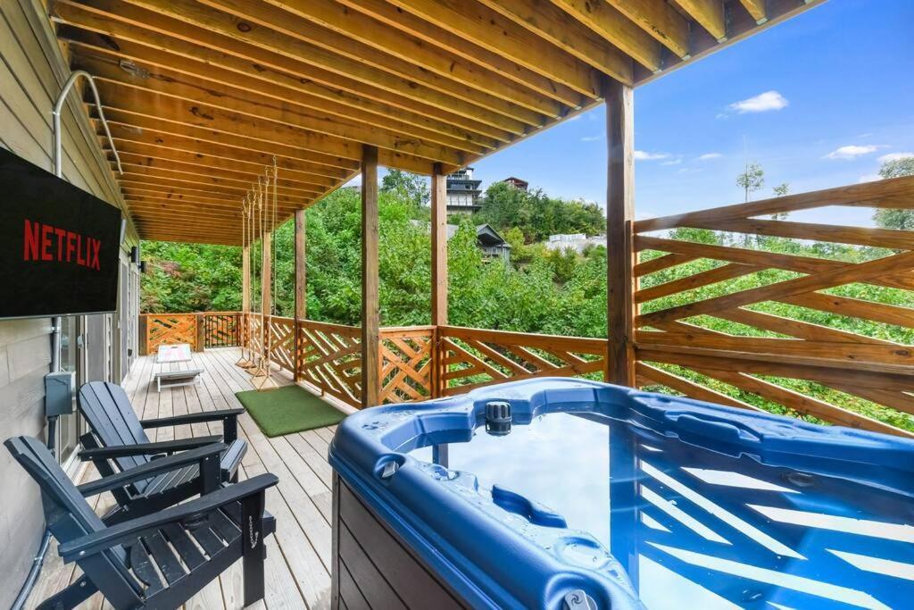 Incredible Mountain Views! Chalet Village جاتلينبرج المظهر الخارجي الصورة