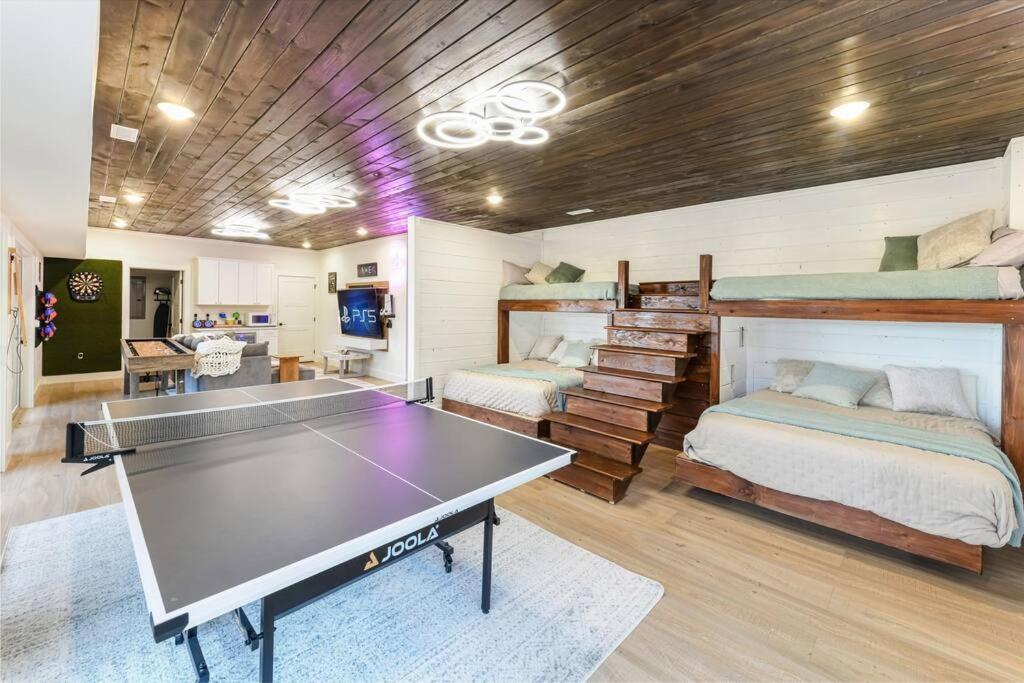 Incredible Mountain Views! Chalet Village جاتلينبرج المظهر الخارجي الصورة